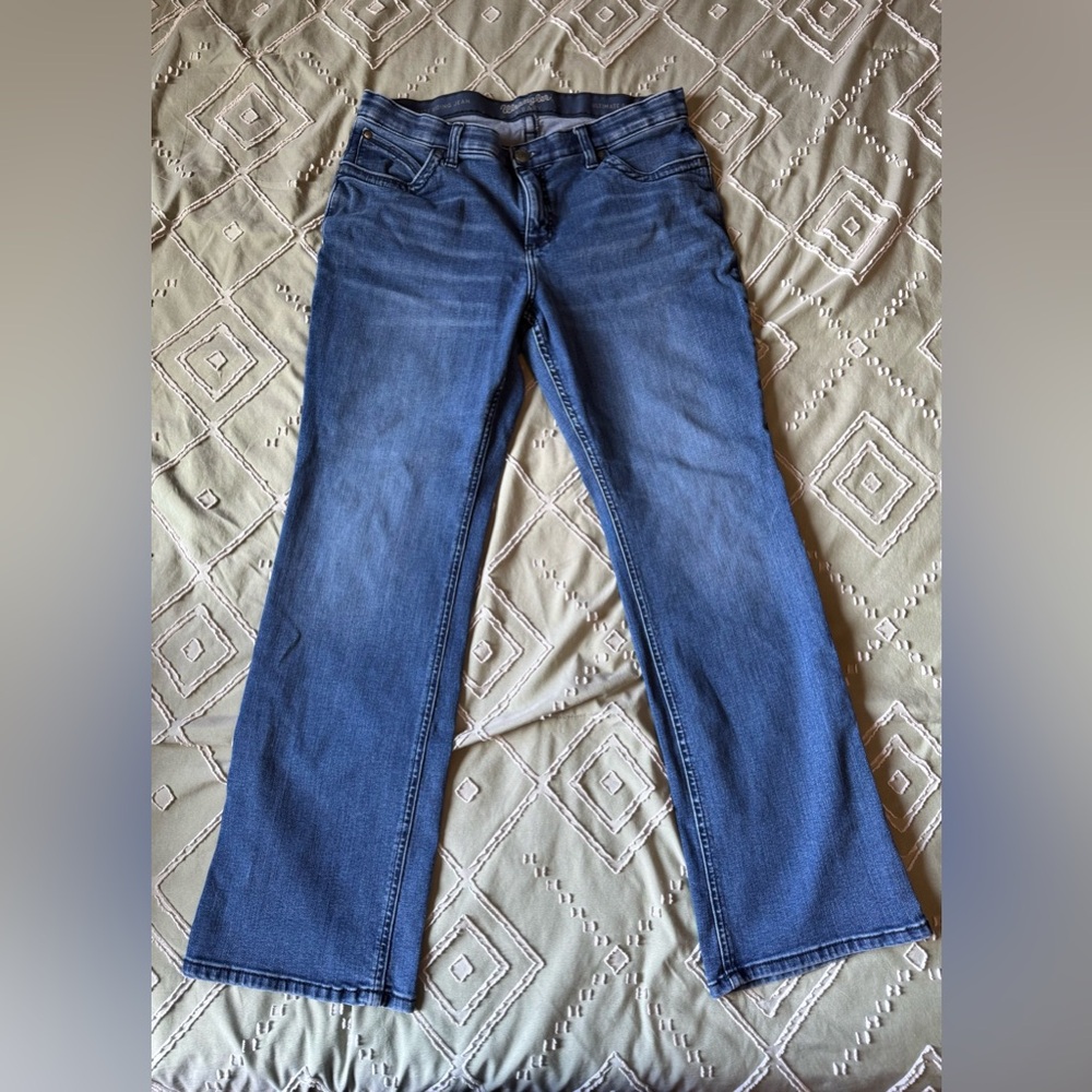 Wrangler Women's Bootcut Jeans in Indigo Blue